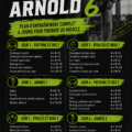 Image d'un entraîneur montrant des exercices de musculation inspirés d'Arnold Schwarzenegger.