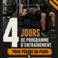 Femme en pleine séance d'entraînement, souriante et dynamique, illustrant une routine fitness de 4 jours pour progrès musculaires.